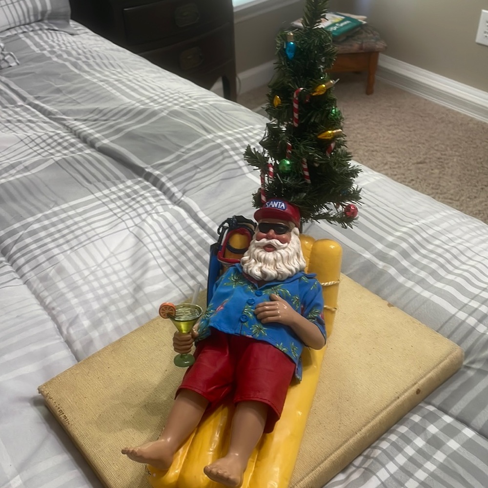 Clothtique Santa